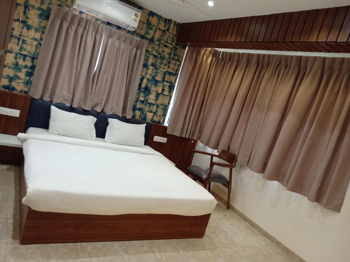 Hotel Suvarnam Residency Ahmednagar Eksteriør bilde