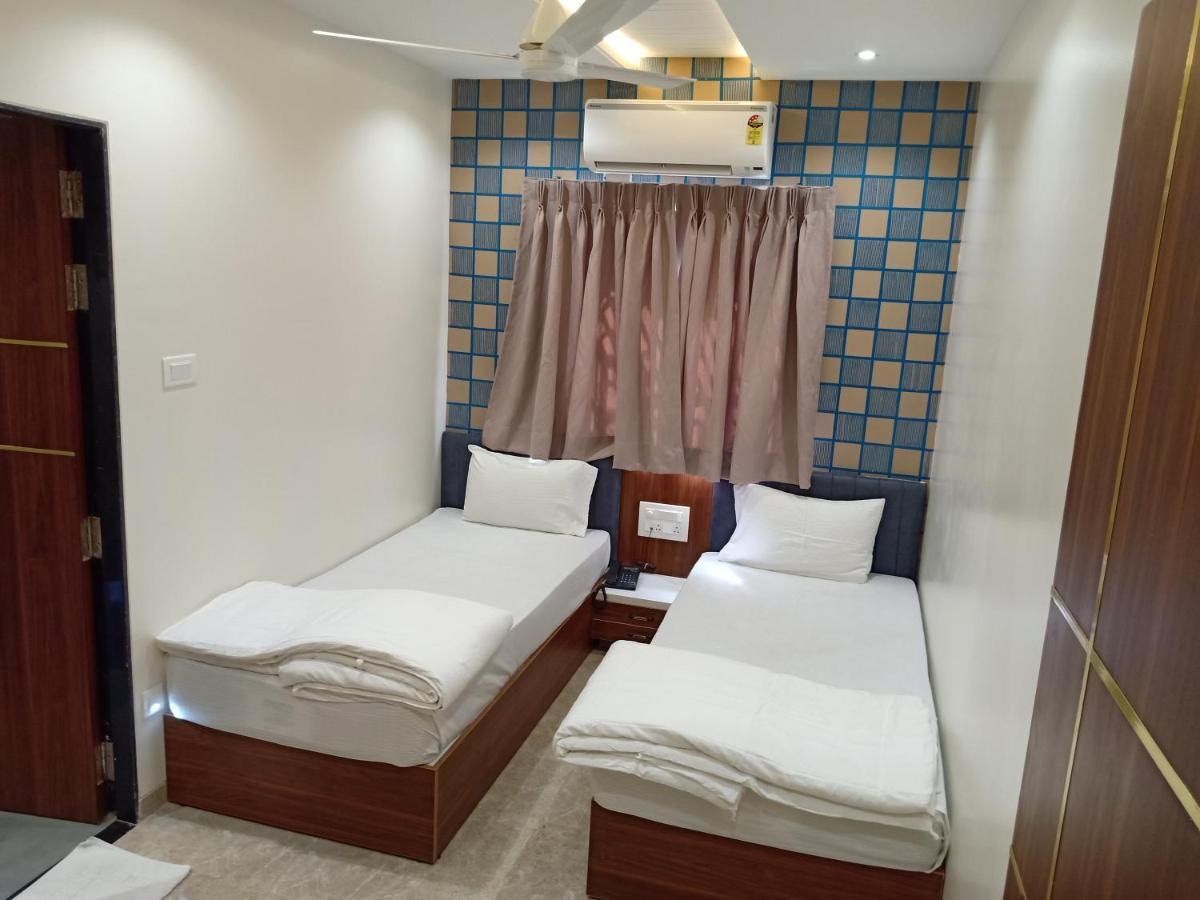 Hotel Suvarnam Residency Ahmednagar Eksteriør bilde
