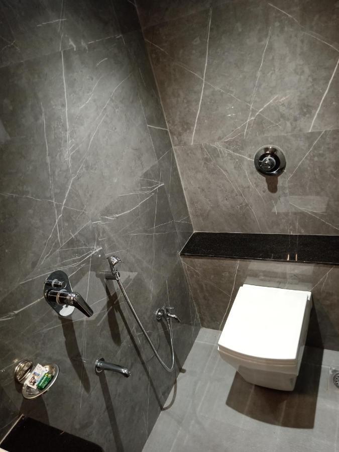 Hotel Suvarnam Residency Ahmednagar Eksteriør bilde